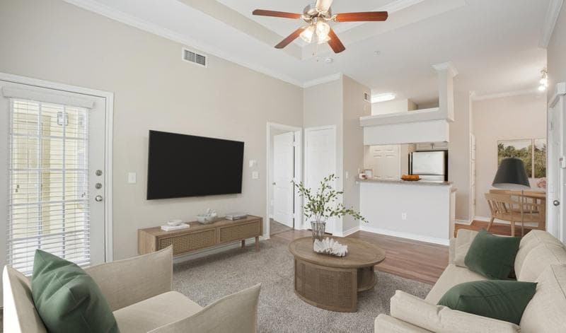 Clairmont at 121