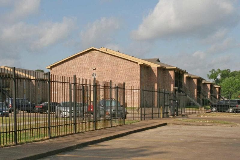 Tall Timbers Apartments