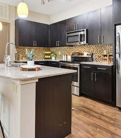 Lakeline East Apartments