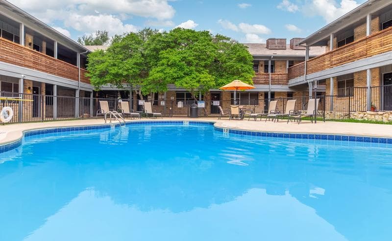 Camelot Apartments