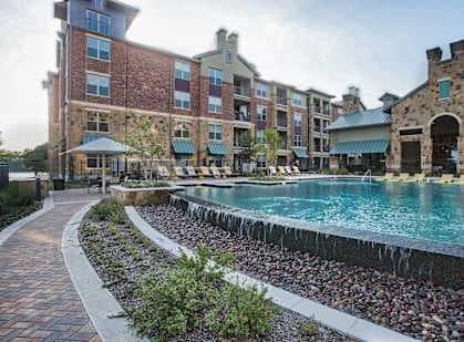 Lakeside Lofts