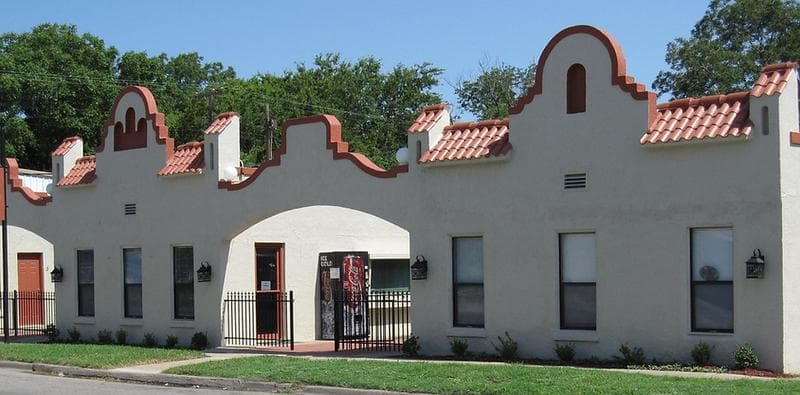 Ramona Courtyard