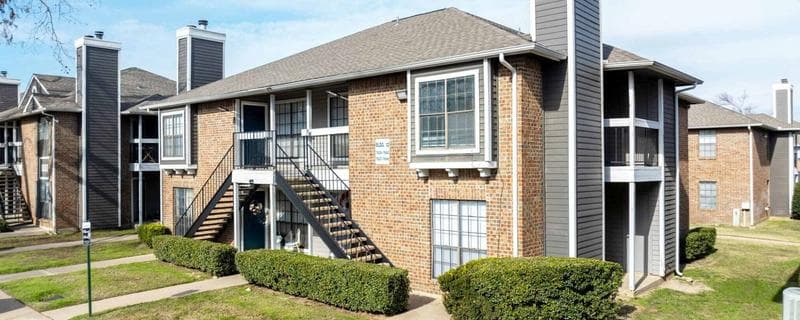 North Hills Place Apartments