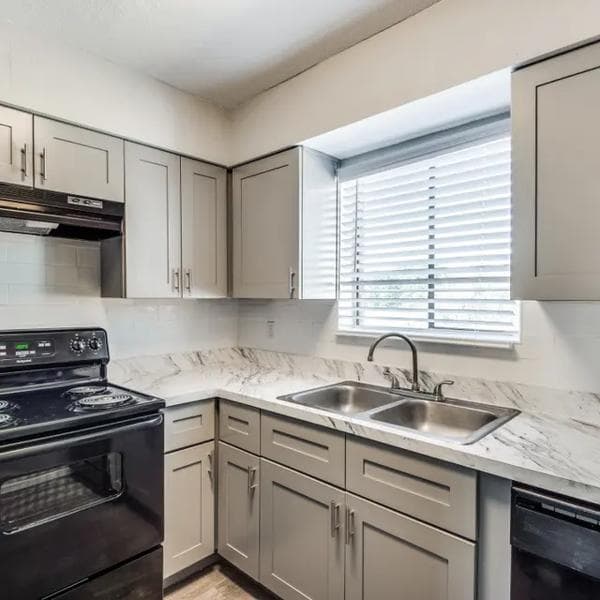 Summit Apartments