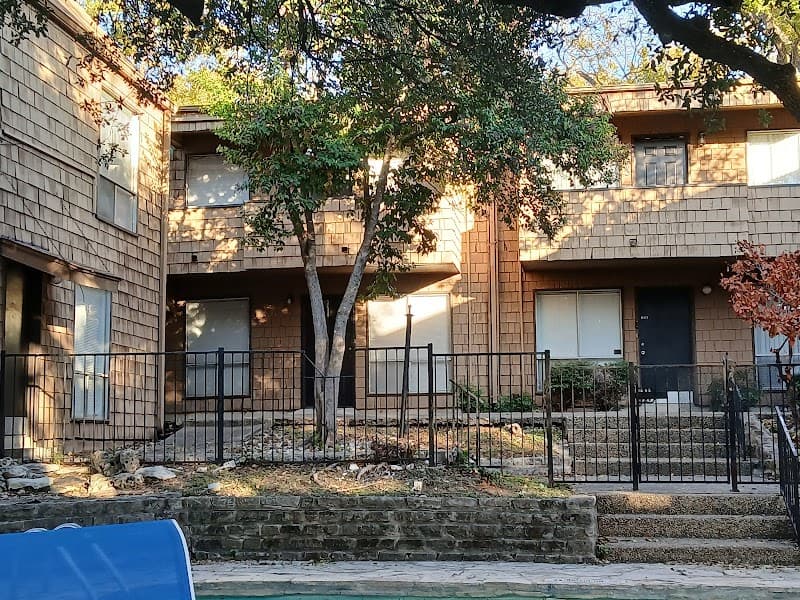 Alamo Heights Apartments