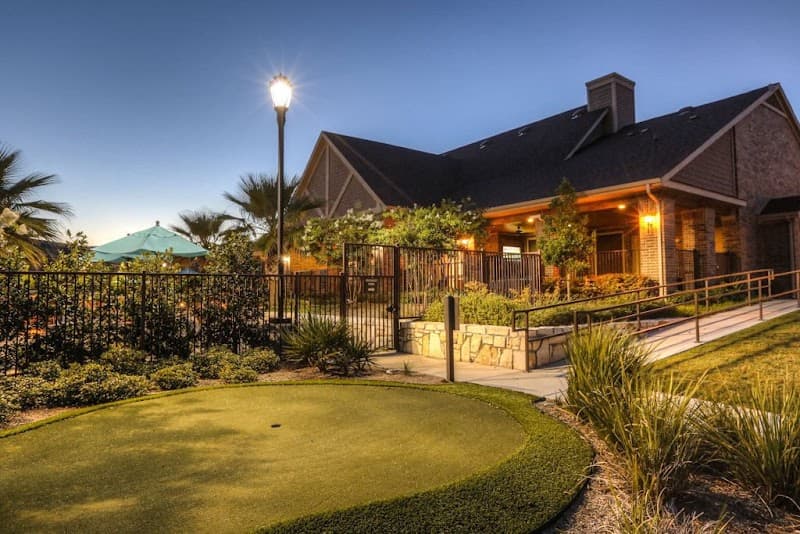 Ashwood Apartments