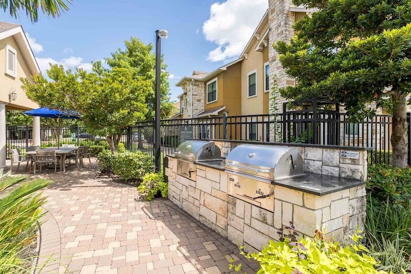 Avenues at Tuscan Lakes
