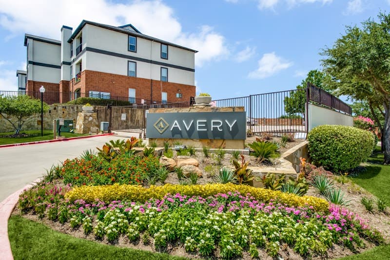 Avery Apartments