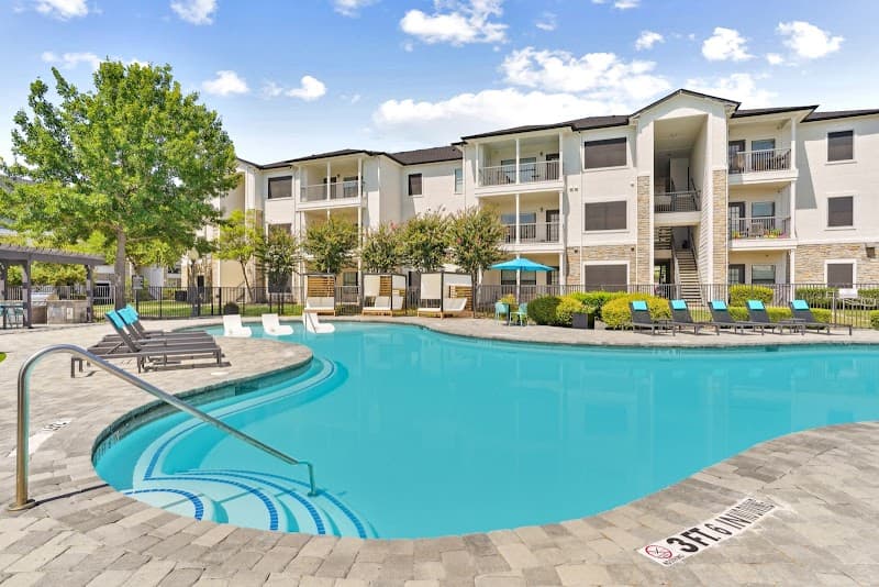 Birchstone Northlake Apartments