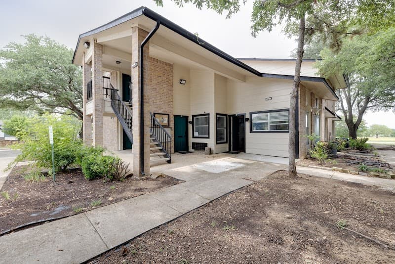 Blanco Oaks Apartments