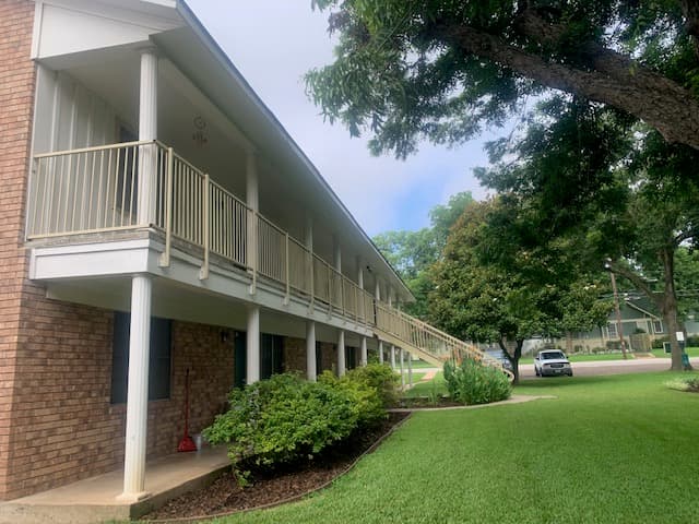Brenham Park Apartments