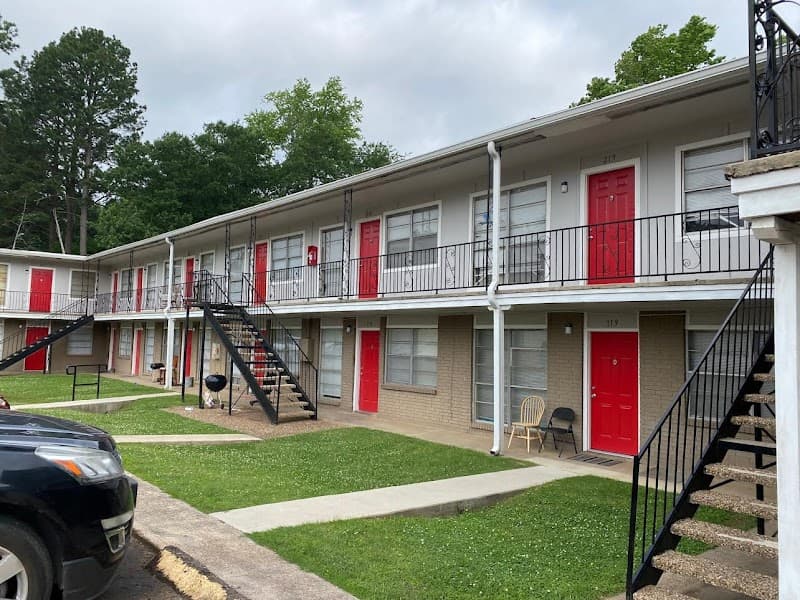 College Creek Apartments