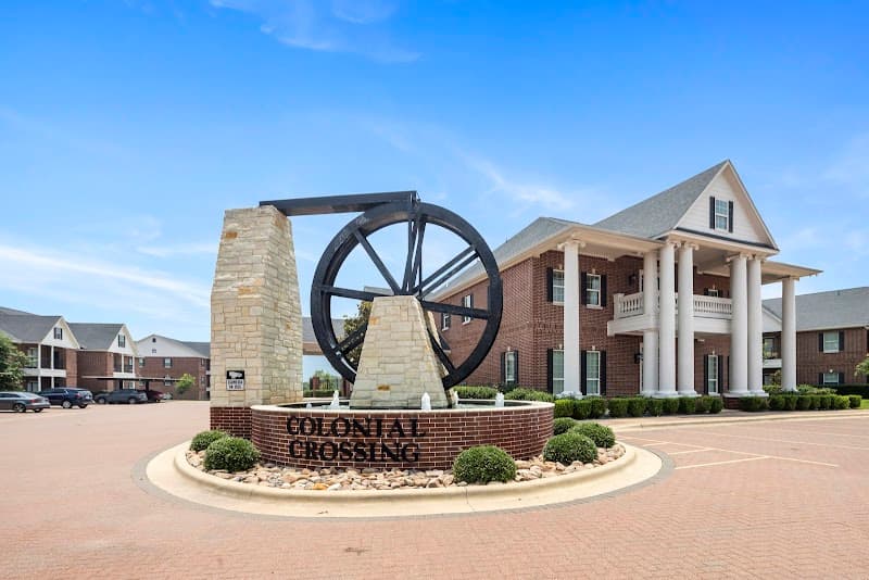 Colonial Crossing Apartments