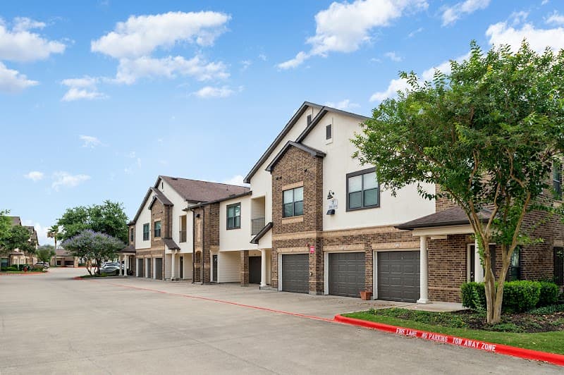 Cortland Sugar Land