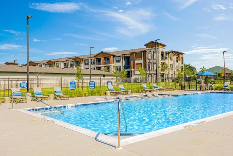 Creekside at Grand Prairie Apartments