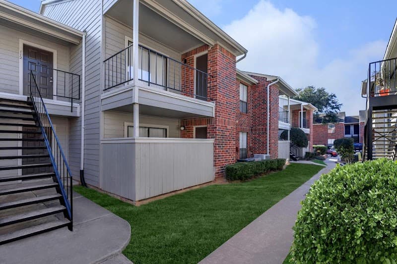 Crescent Place