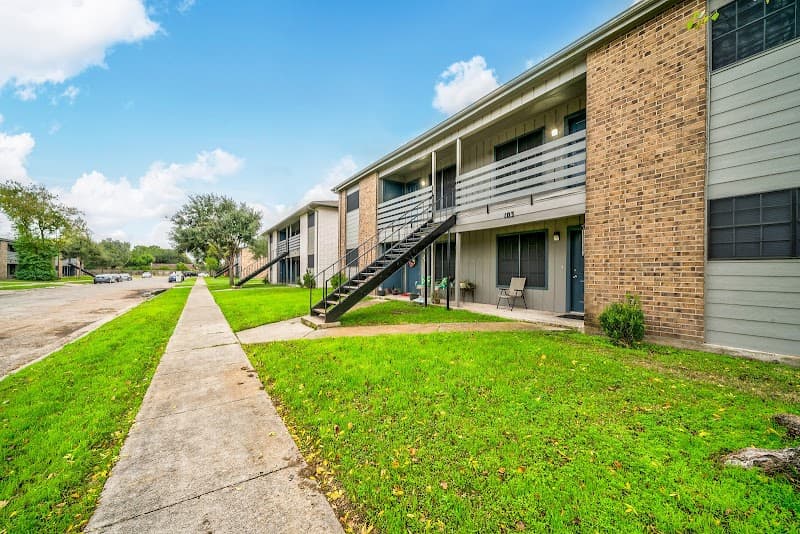 Deerwood Apartment Homes