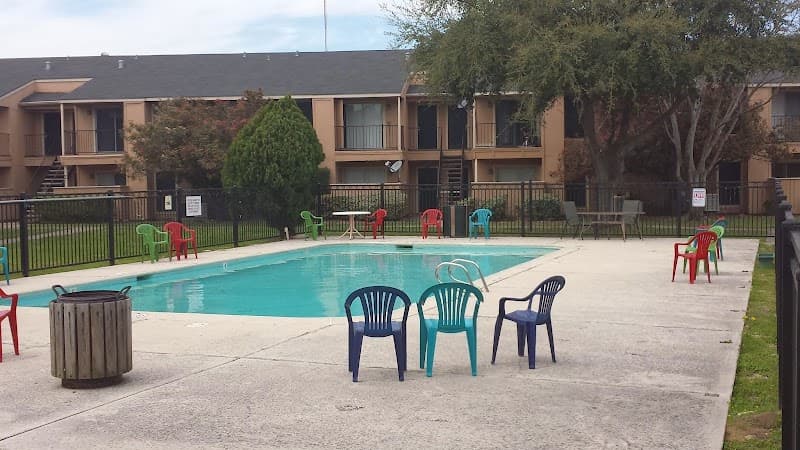 Del Sol Apartments