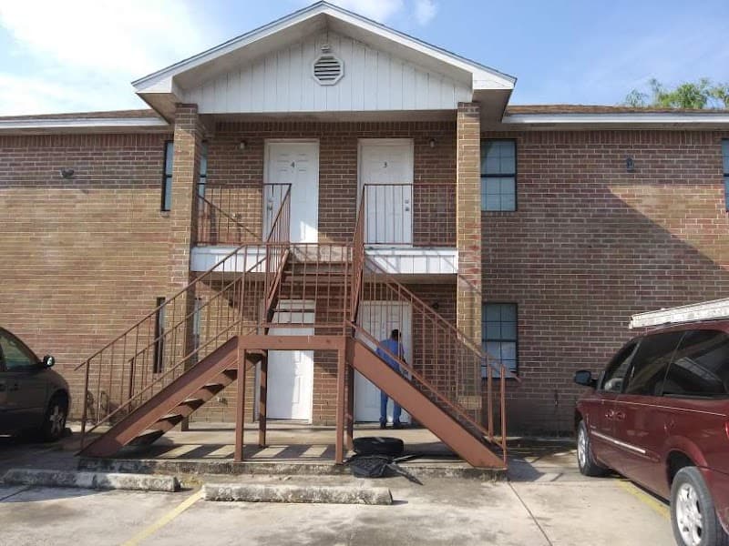 Don Philip Apartments