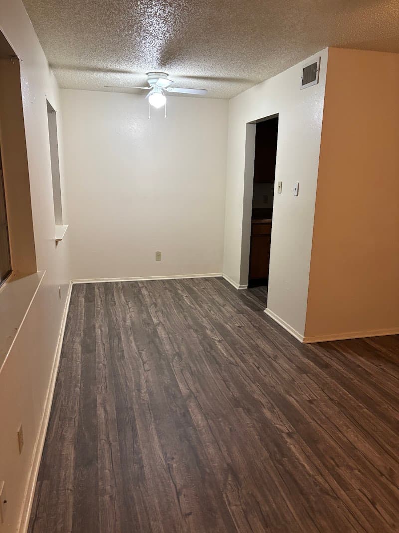 Elizabeth Garden Apartments