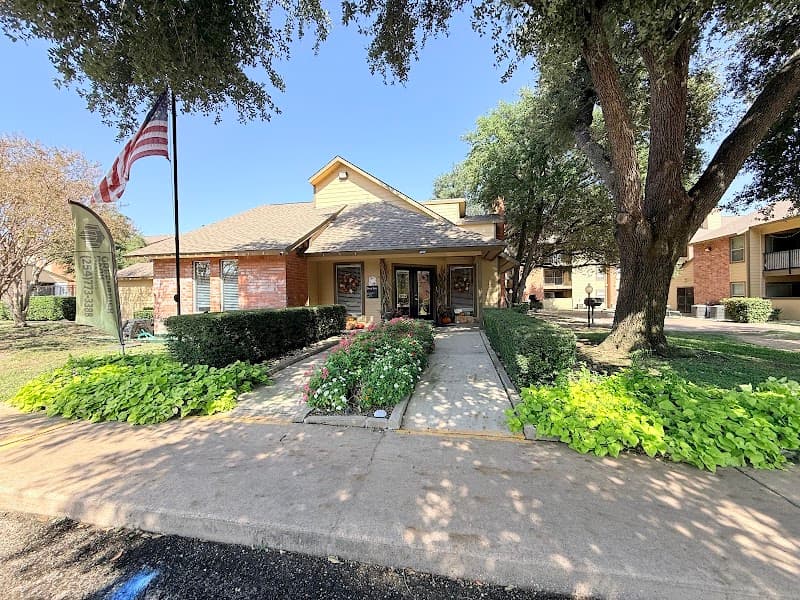 Greenbrier Park Apartments
