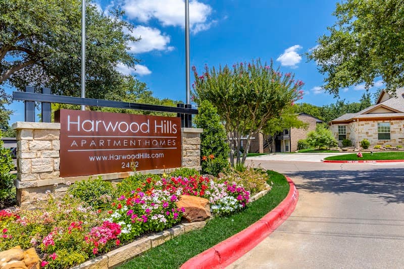 Harwood Hills Apartments