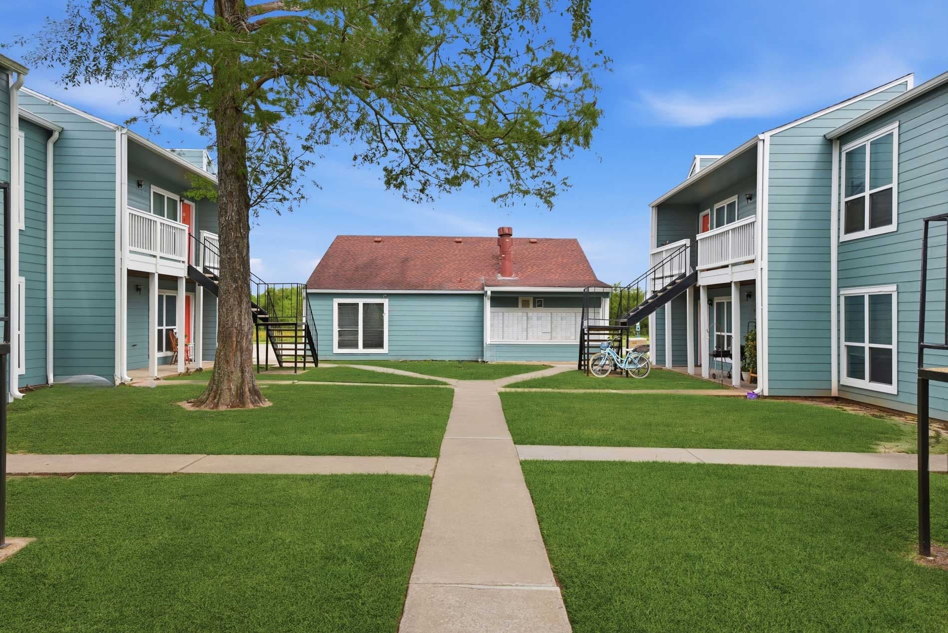 Henderson Grove Apartments