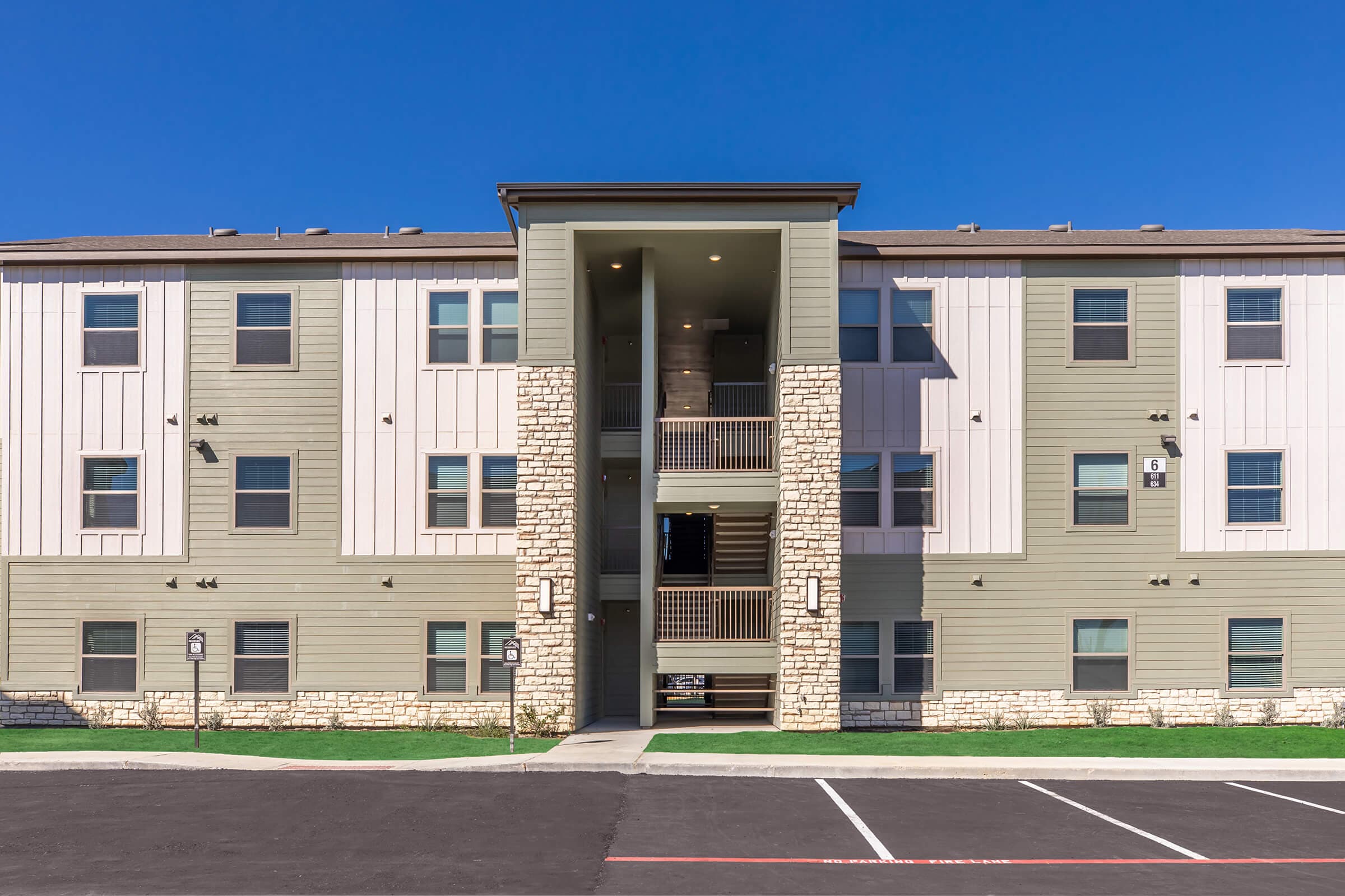 Hillside Crossing Apartments