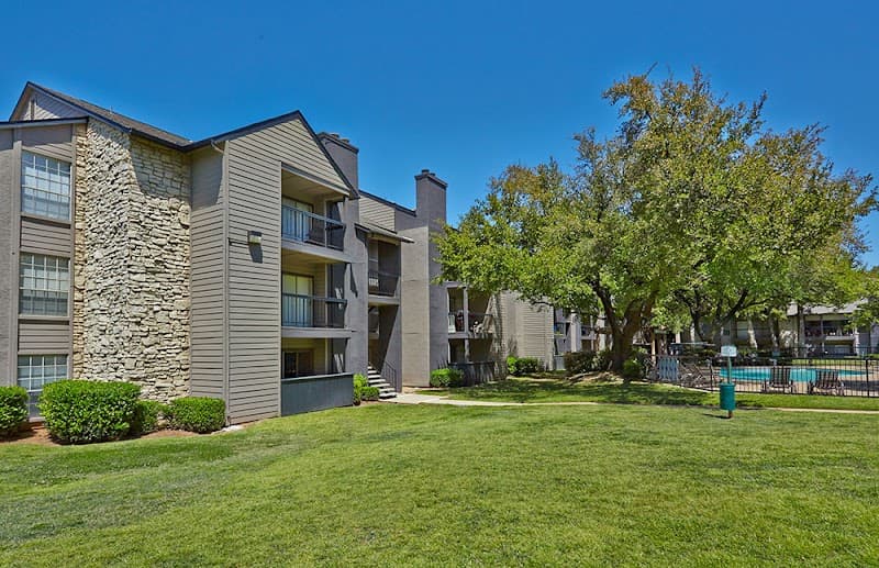 Hunters Point Apartments