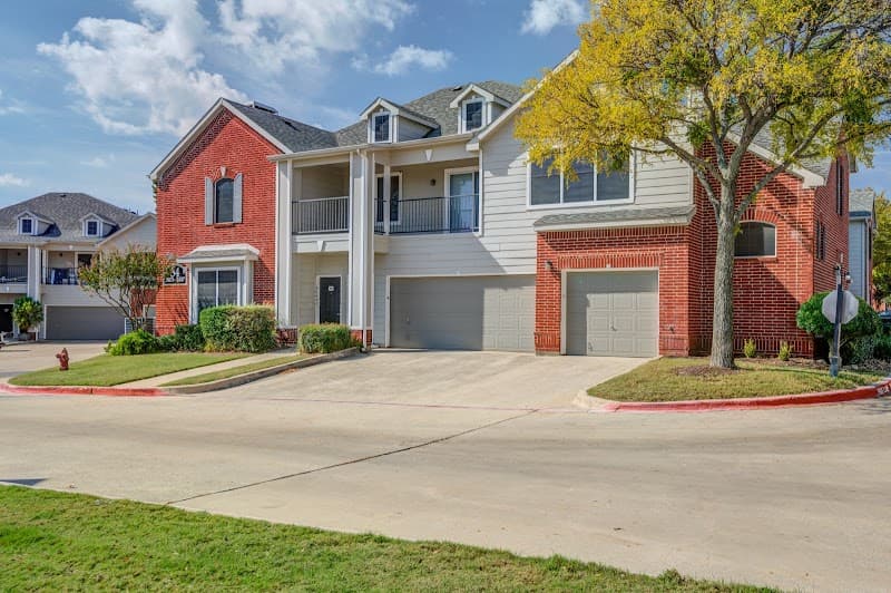 Lakeside at Coppell Apartments