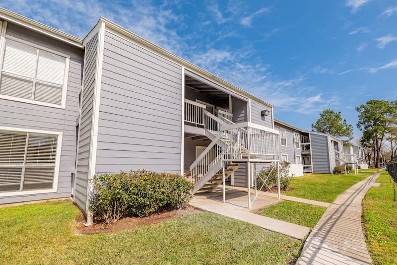 Lakewood Apartments