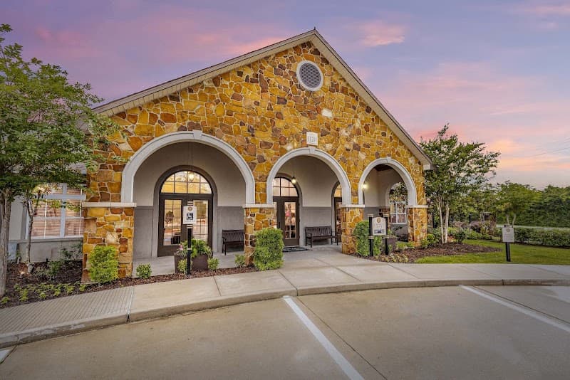 Landmark Grand Champion Apartments