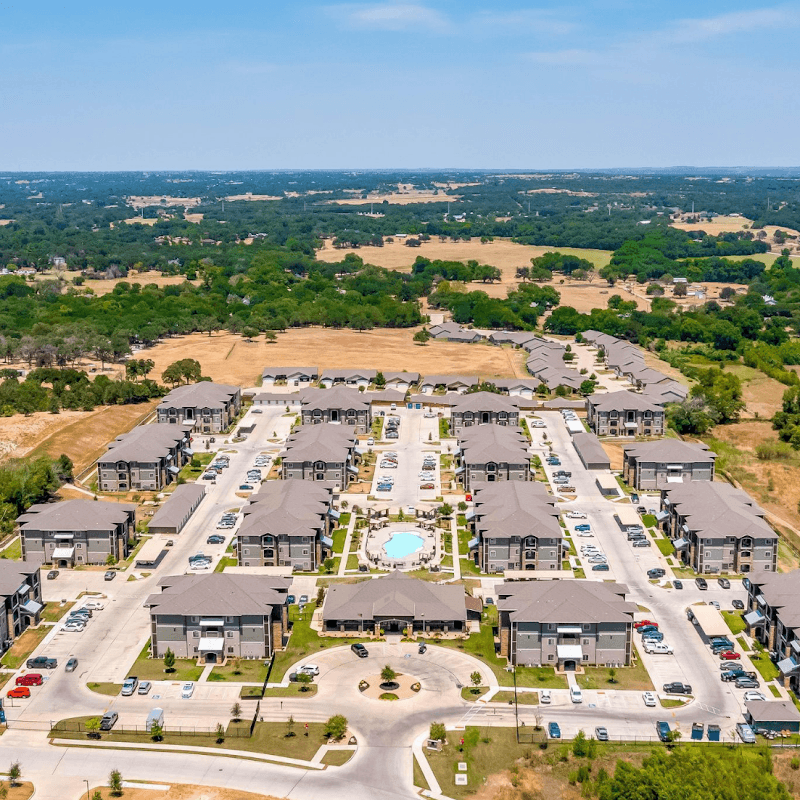 Lone Oak Apartments