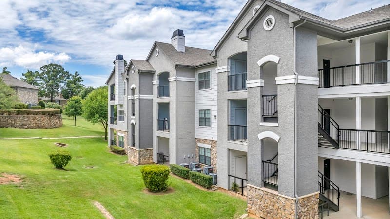 Longfellow Arms Apartments