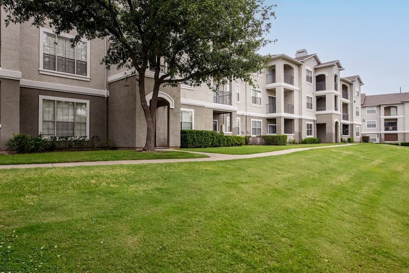 Monticello by the Vineyard Apartments
