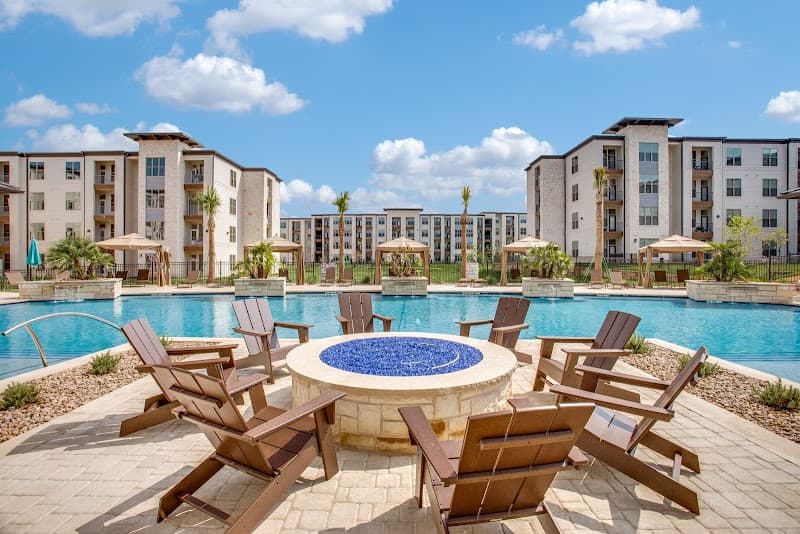 Mustang Ridge Apartments