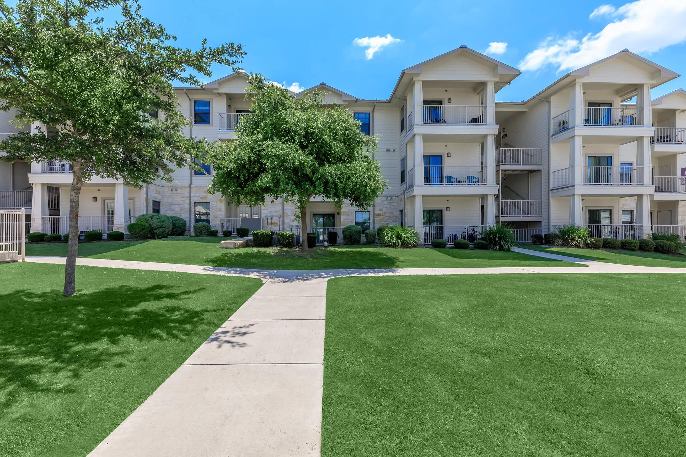 Oak Creek Townhomes