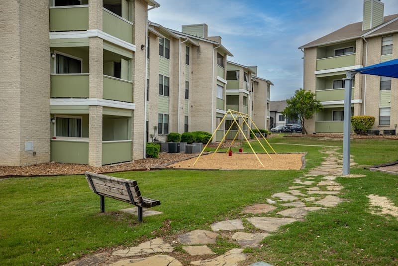 Palisades Park Apartments