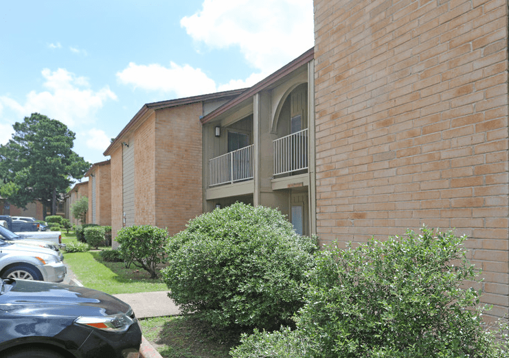 Pine Ridge Apartments