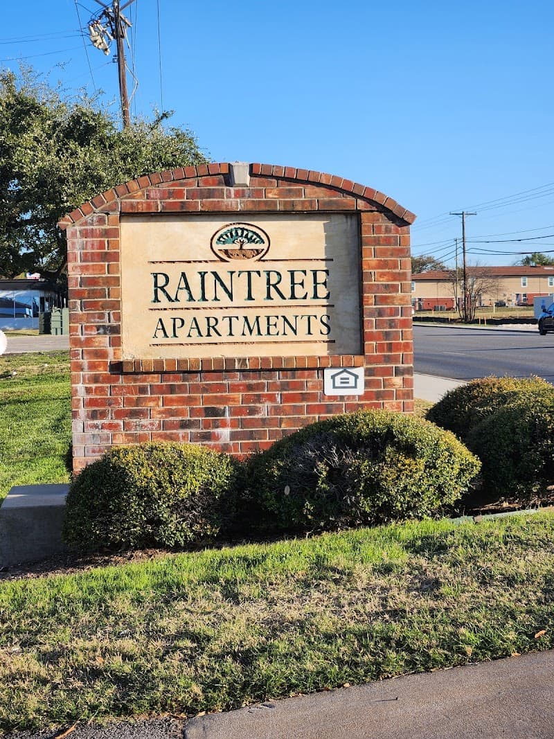 Raintree Apartments