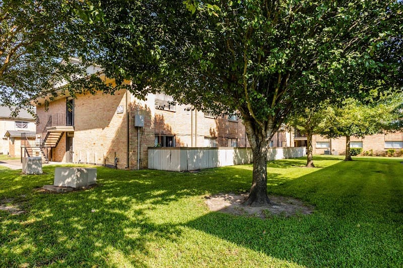 Red Pines Apartments