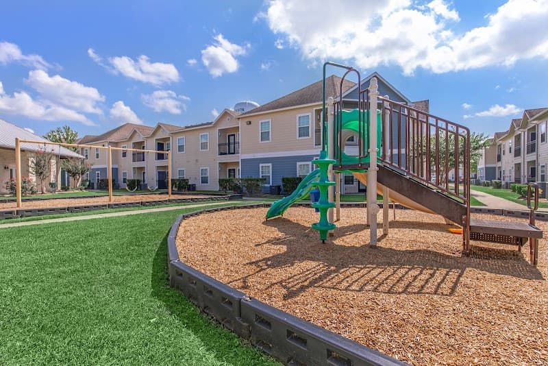 Residence at Lake Jackson Apartments