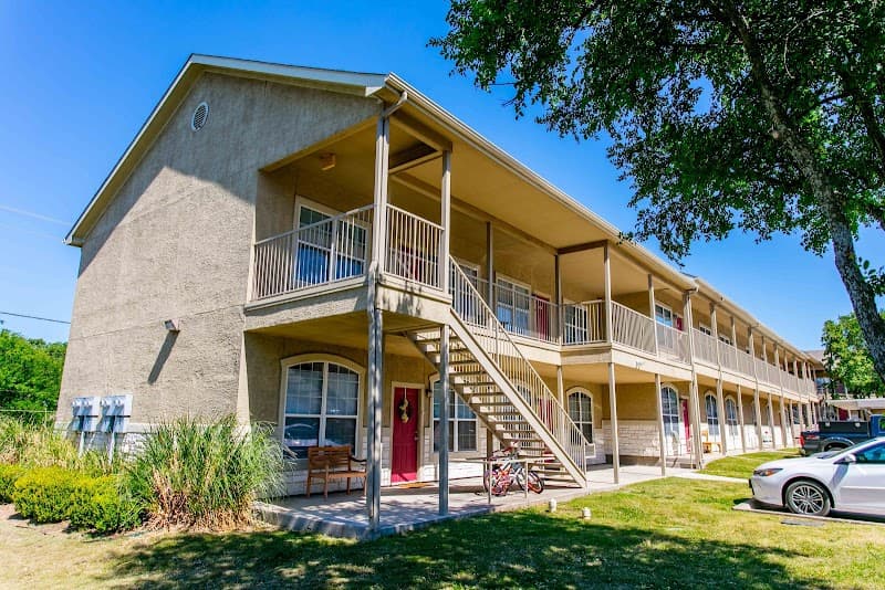 Residences at Holly Oaks