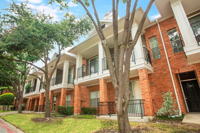 Retreat at Spring Park Apartments