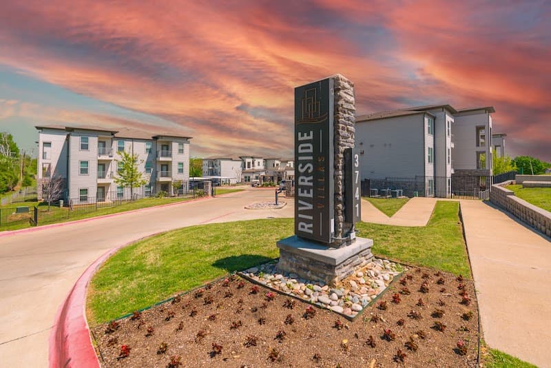 Riverside Villas