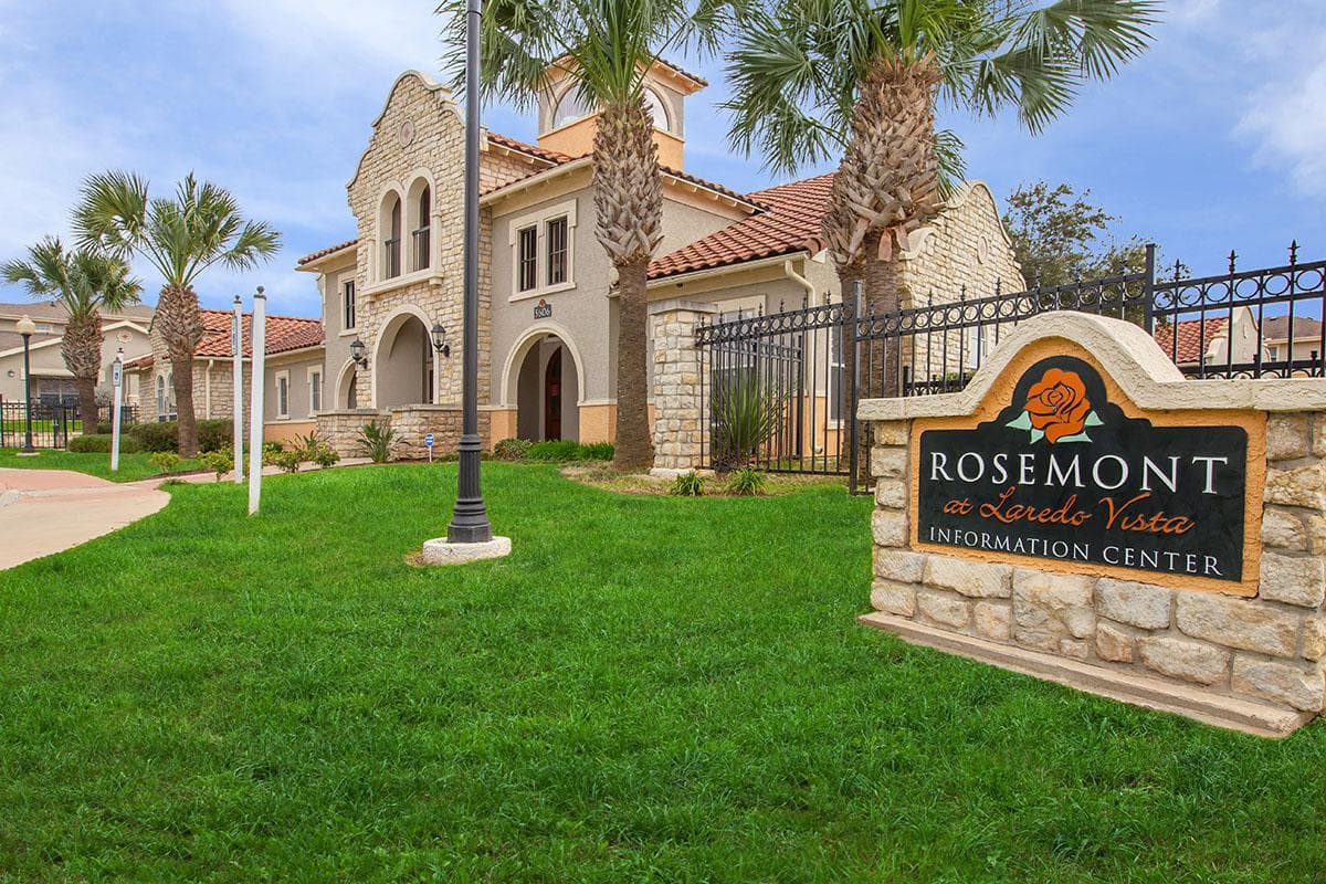 Rosemont at Laredo Vista
