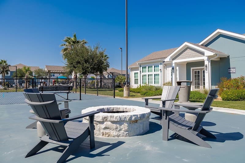 Seaglass Apartments & Townhomes