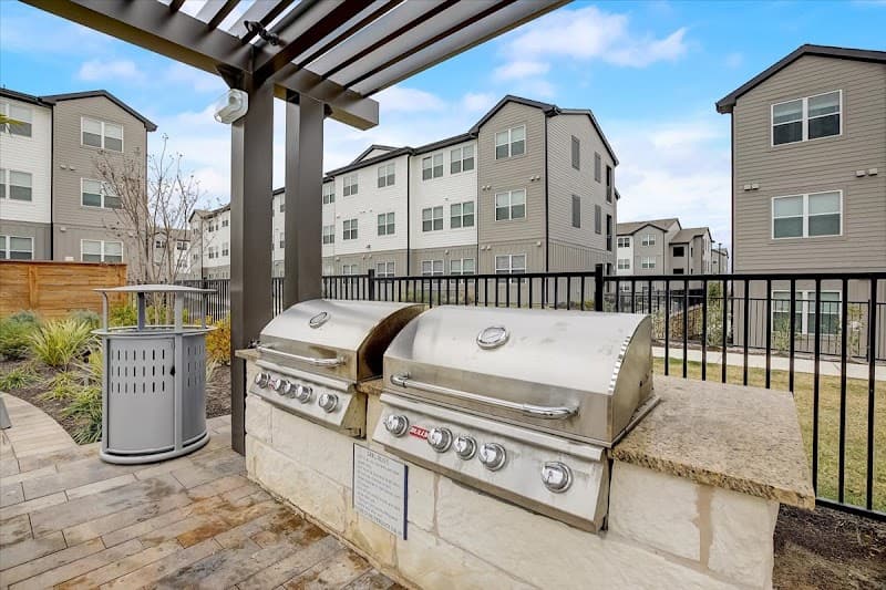 Skyview North Apartments