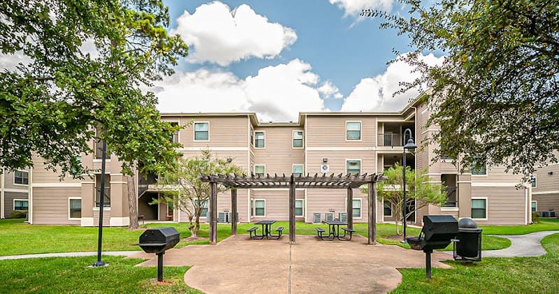 Stoneleigh on Kenswick Apartments