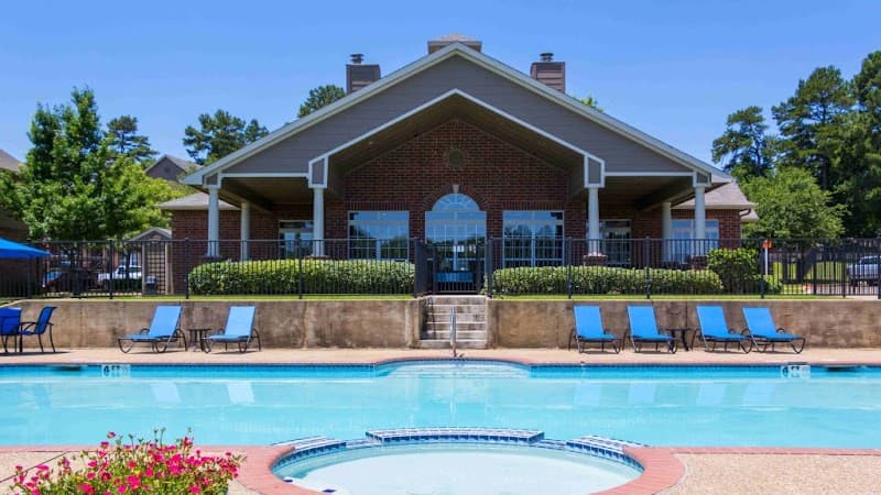 Summer Brook Apartments